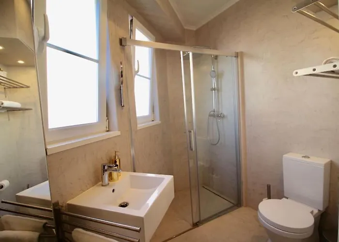Madalena Views - Stylish & Luxury @ Baixa * Lisboa