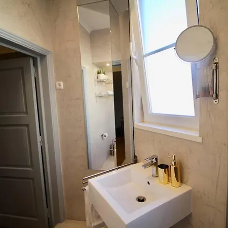 Madalena Views - Stylish & Luxury @ Baixa Lägenhet